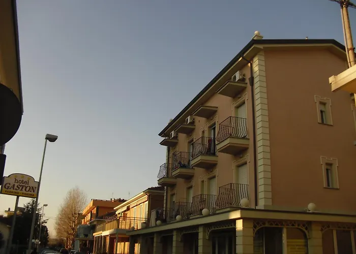 Uno Studio&suites Ξενοδοχείο με διαμερίσματα Ρίμινι