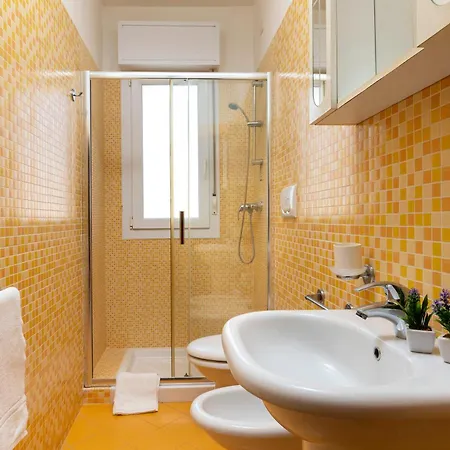 Uno Studio&suites Lägenhetshotell 3*