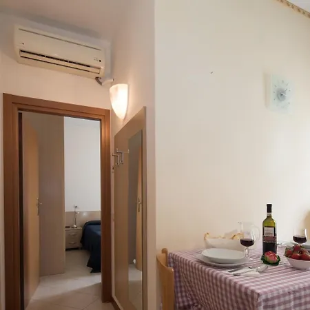 מלון דירות Uno Studio&suites רימיני