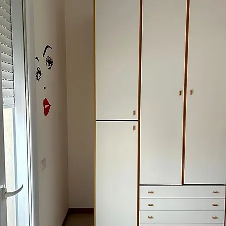 Uno Studio&suites Aparthotel 3*