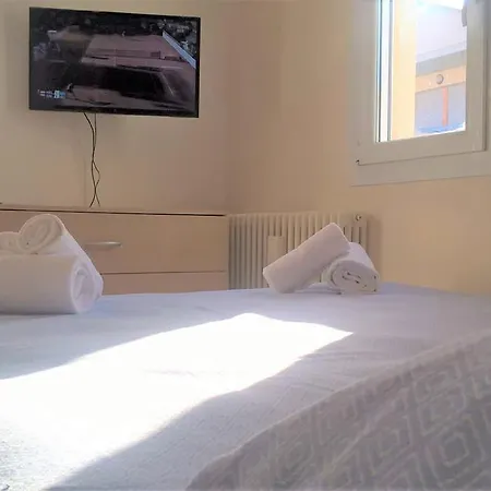 Uno Studio&suites מלון דירות 3*