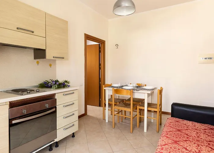 Ξενοδοχείο με διαμερίσματα Uno Studio&suites 3*