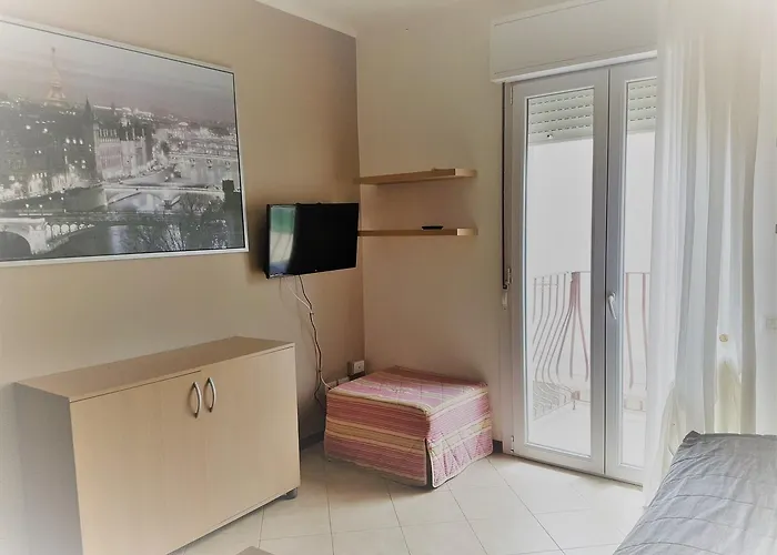 Ξενοδοχείο με διαμερίσματα Uno Studio&suites